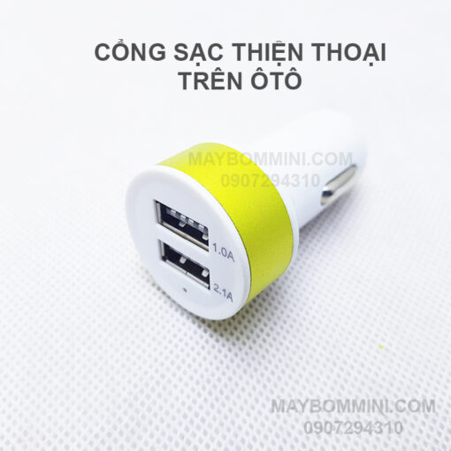 Sac Dien Thoai Tren Oto.jpg